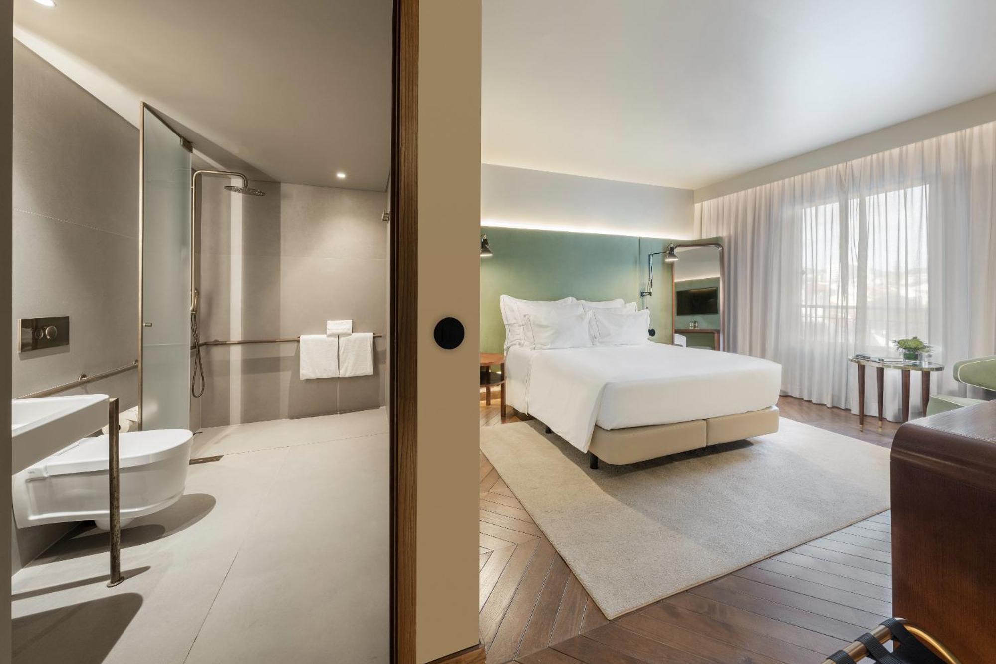 Grand Hotel Acores Atlantico Ponta Delgada  Luaran gambar A guest room at the hotel